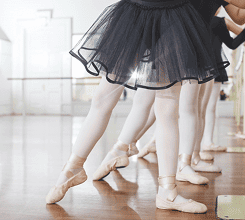 ダンススクール